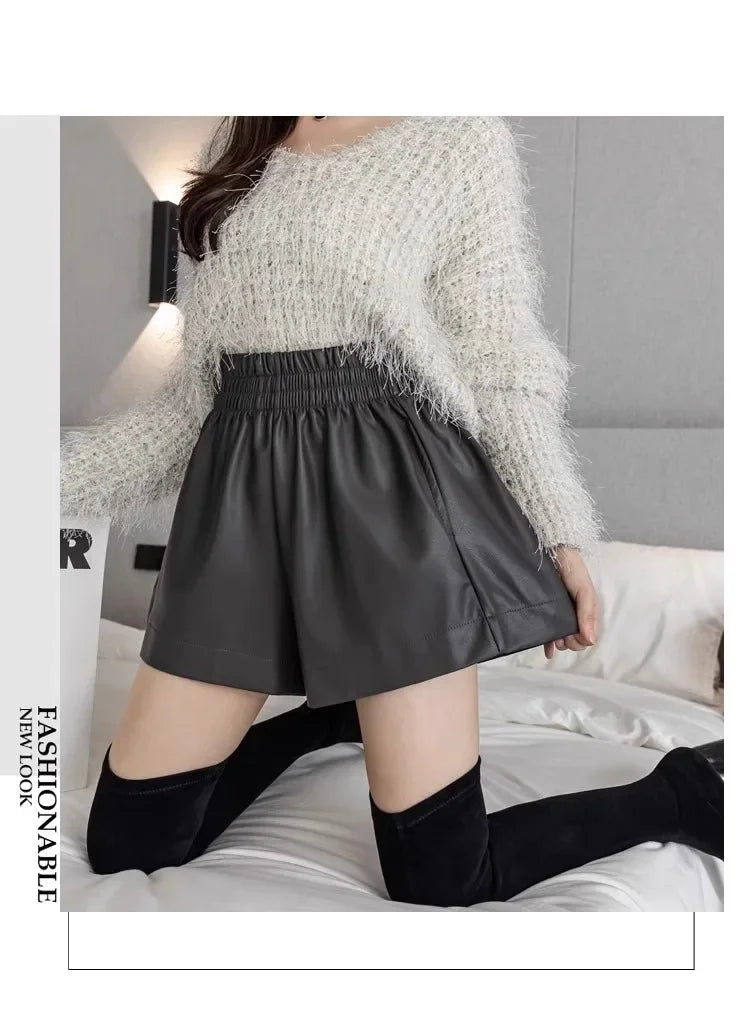 Short de Couro Feminino