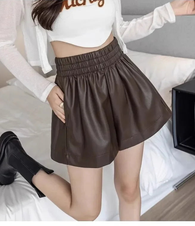 Short de Couro Feminino