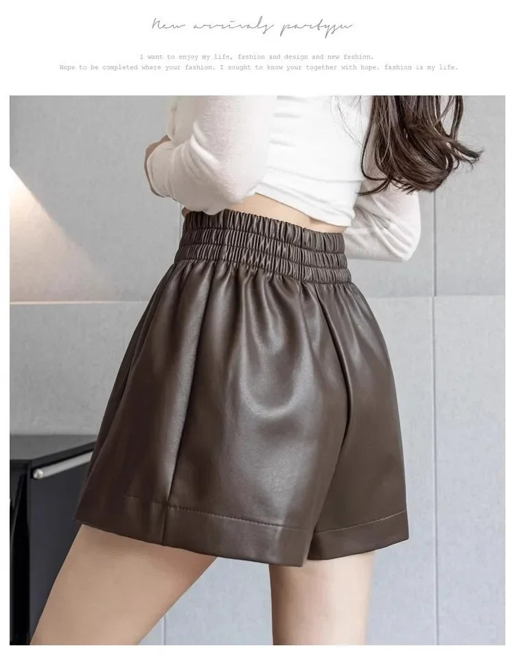 Short de Couro Feminino